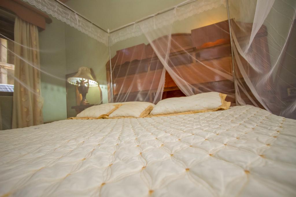 Grand Holiday International Hotel Mbarara Экстерьер фото